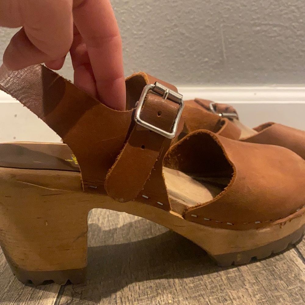 MIA CLOGS… selling for cheap I used to wear them… runs smaller !